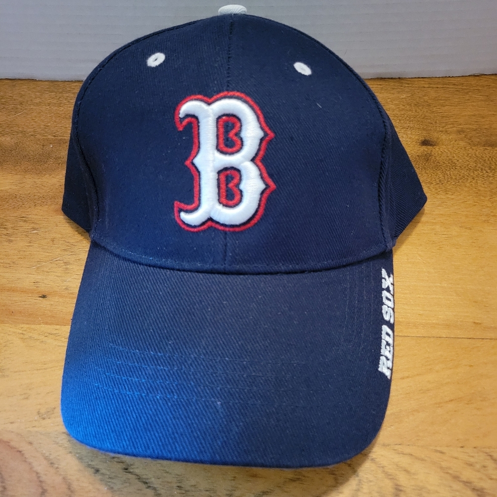 MLB Genuine Merchandise Boston Red Sox Navy Blue Hat Cap Fan Favorite NWT